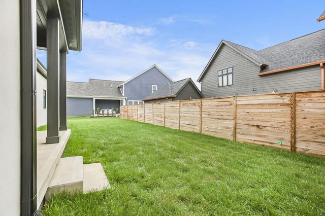 5390 Maple Drive, Lewis Center, OH 43035