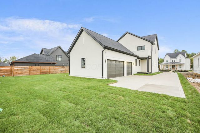 5390 Maple Drive, Lewis Center, OH 43035