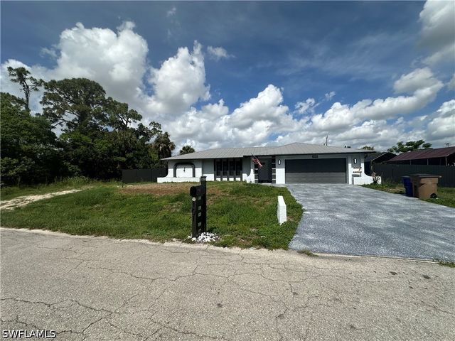 101 Edward AVE, Lehigh Acres, FL 33936