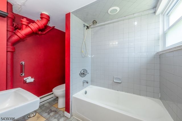 81 Lane Avenue, West Caldwell Twp., NJ 07006
