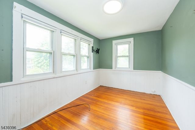 81 Lane Avenue, West Caldwell Twp., NJ 07006