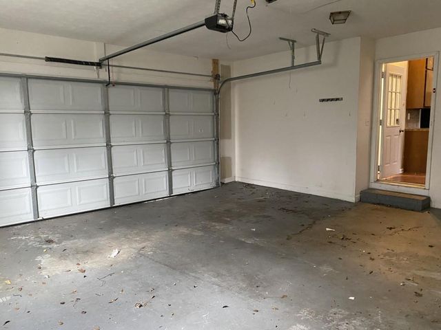 3958 Cotswold SW Drive, Lilburn, GA 30047