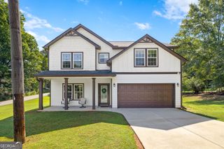 142 Brookwood Avenue, Commerce, GA 30529