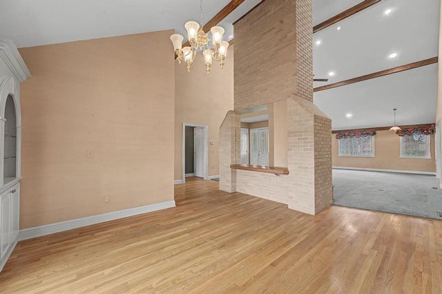 310 Emerald Point Drive, Springdale, AR 72764