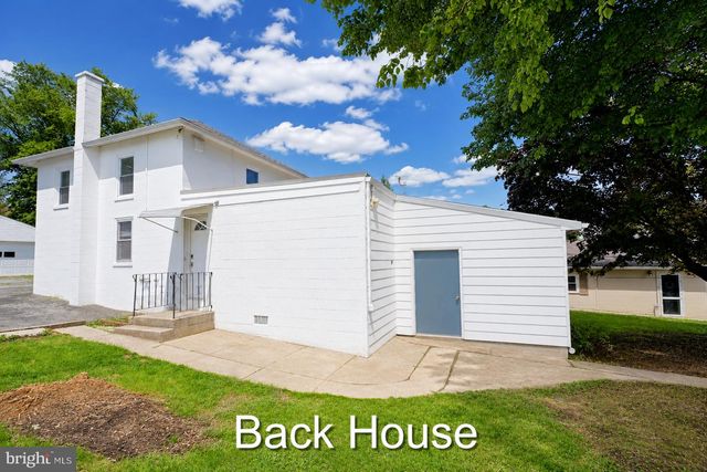 1425 HARDING AVE, Hershey, PA 17033