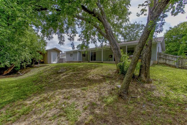 209 Case Street, Weatherford, TX 76086