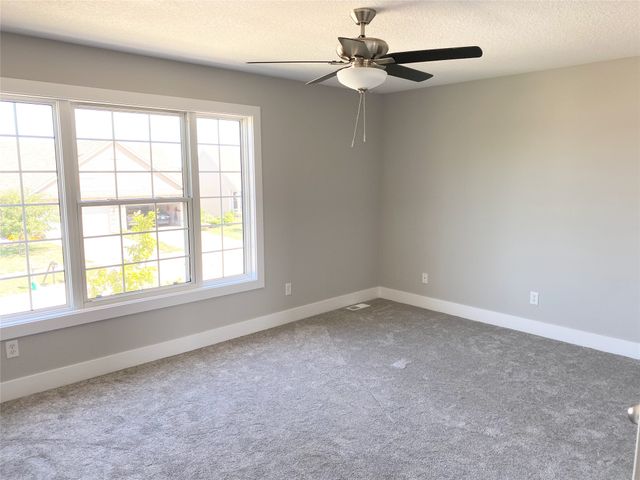 911 SW Springfield Drive, Ankeny, IA 50023