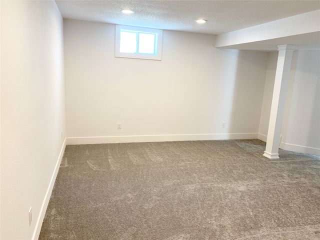911 SW Springfield Drive, Ankeny, IA 50023