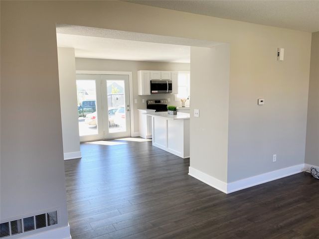 911 SW Springfield Drive, Ankeny, IA 50023