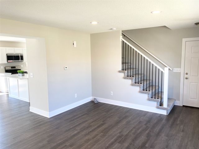 911 SW Springfield Drive, Ankeny, IA 50023