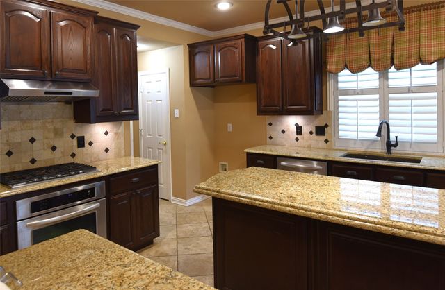 3016 Myrtice Drive, Flower Mound, TX 75022