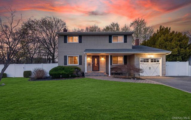 19 Shelton Court, Commack, NY 11725
