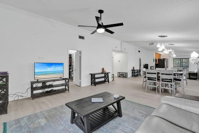 9361 SW 23rd Street 3203, Davie, FL 33324