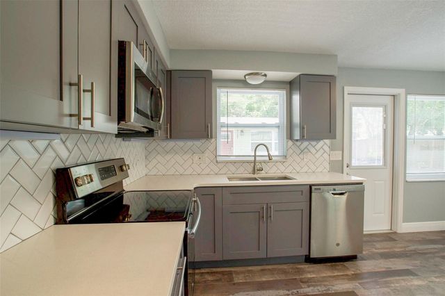 715 BAY STREET, Dunedin, FL 34698