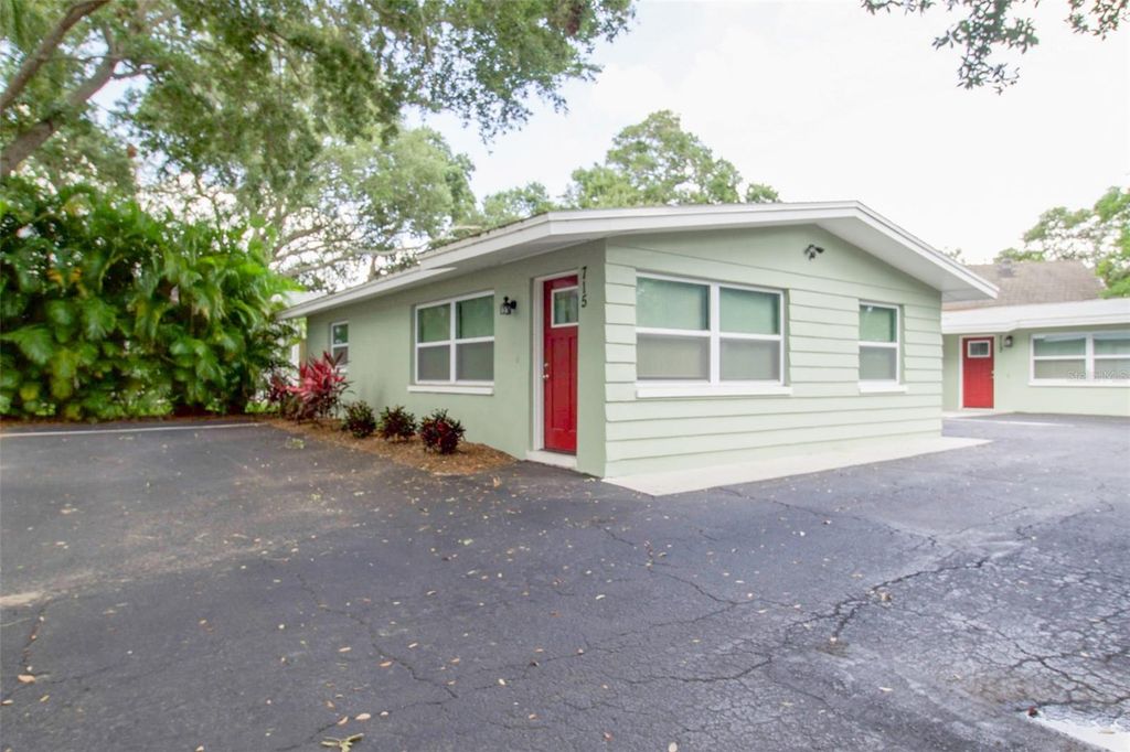 715 BAY STREET, Dunedin, FL 34698