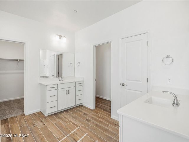 280 N Papershells Place, Sahuarita, AZ 85629