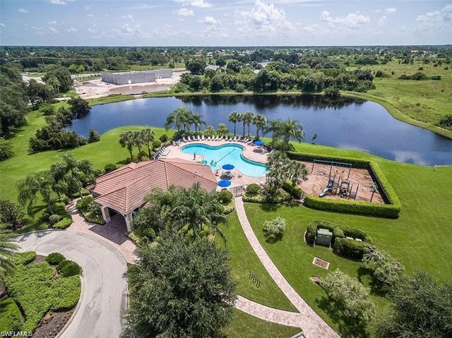 10293 Silver Pond LN, Lehigh Acres, FL 33936