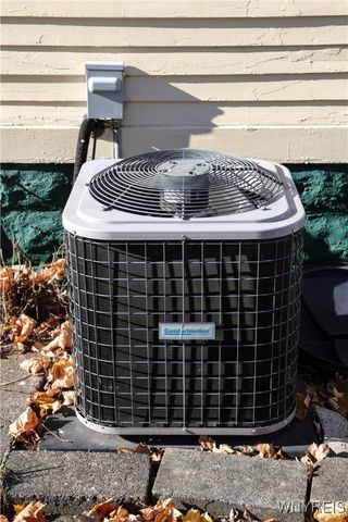 17 Eller Avenue, Buffalo, NY 14211