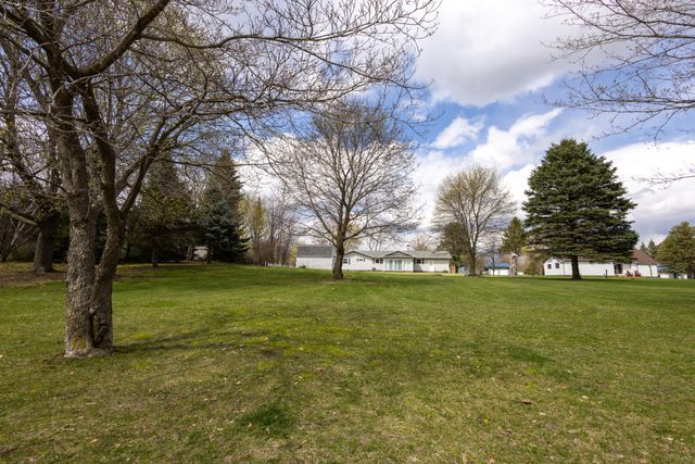 330 Johnson Street, Edmore, MI 48829