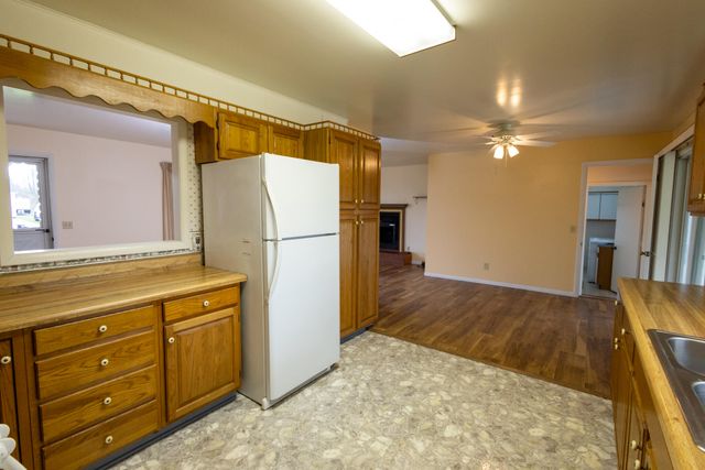 330 Johnson Street, Edmore, MI 48829