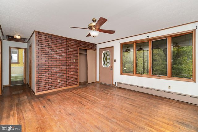 199 S STATE RD, Barnesville, PA 18214