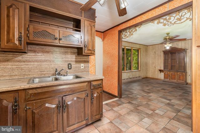 199 S STATE RD, Barnesville, PA 18214