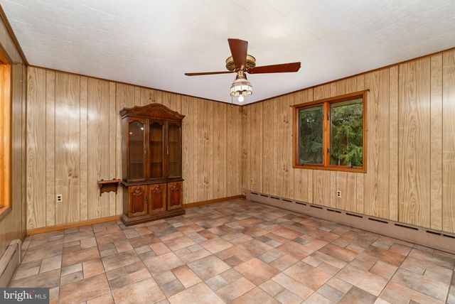 199 S STATE RD, Barnesville, PA 18214