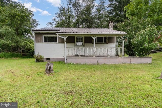 199 S STATE RD, Barnesville, PA 18214