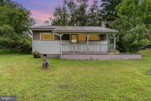 199 S STATE RD, Barnesville, PA 18214