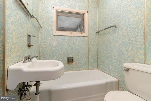 199 S STATE RD, Barnesville, PA 18214