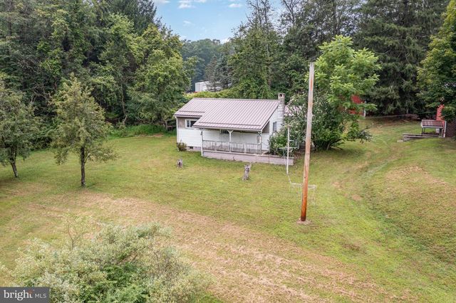 199 S STATE RD, Barnesville, PA 18214