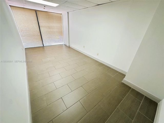 7038 NW 50th St 5-2, Miami, FL 33166
