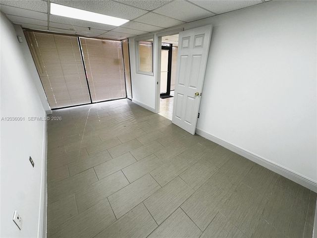 7038 NW 50th St 5-2, Miami, FL 33166