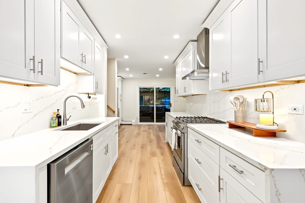 9S125 Florence Avenue, Downers Grove, IL 60516 — photo 5