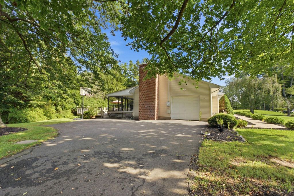 7 MORNINGSIDE DR, PENNINGTON, NJ 08534 — photo 5