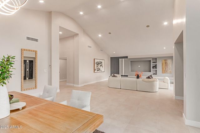 3301 E ROVEY Avenue, Paradise Valley, AZ 85253