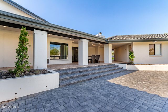 3301 E ROVEY Avenue, Paradise Valley, AZ 85253