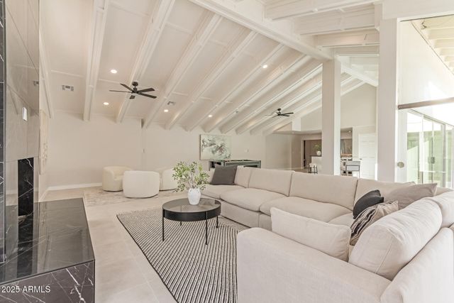 3301 E ROVEY Avenue, Paradise Valley, AZ 85253