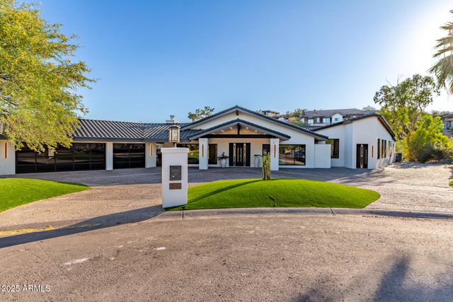 3301 E ROVEY Avenue, Paradise Valley, AZ 85253