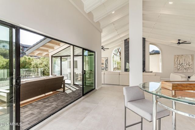 3301 E ROVEY Avenue, Paradise Valley, AZ 85253