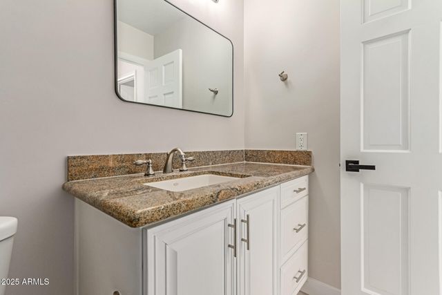 3301 E ROVEY Avenue, Paradise Valley, AZ 85253