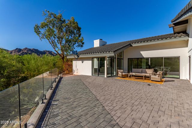 3301 E ROVEY Avenue, Paradise Valley, AZ 85253