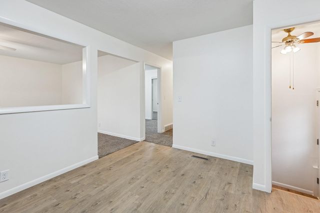 2626 AVE L, Council Bluffs, IA 51501