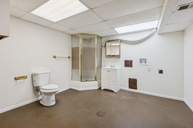 2626 AVE L, Council Bluffs, IA 51501