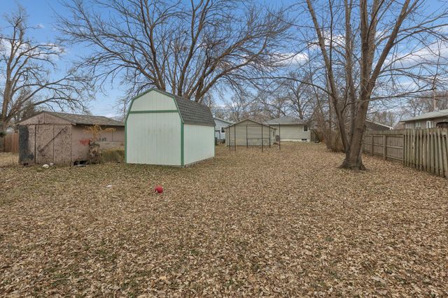 2626 AVE L, Council Bluffs, IA 51501