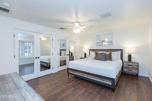 4245 E EARLL Drive, Phoenix, AZ 85018