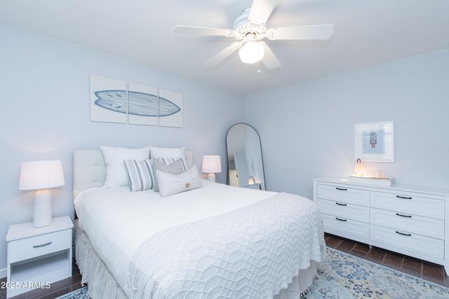 4245 E EARLL Drive, Phoenix, AZ 85018