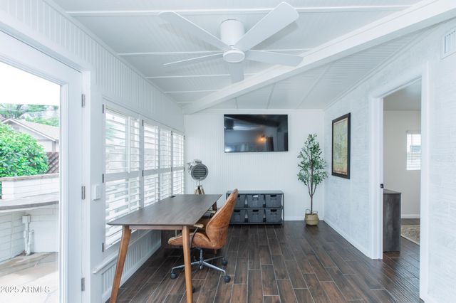 4245 E EARLL Drive, Phoenix, AZ 85018