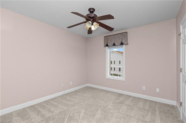 5 Harbor Watch Dr Unit 419, Chesapeake, VA 23320