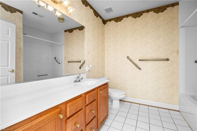 5 Harbor Watch Dr Unit 419, Chesapeake, VA 23320